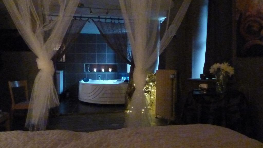 Francorchamps Guest House, chambres avec ou sans jacuzzi Malmedy Chambre photo
